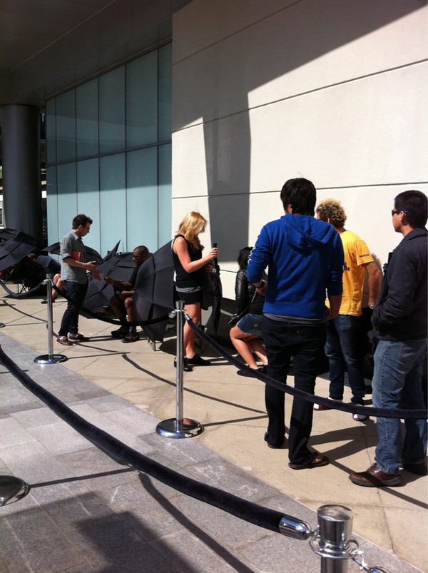 ipad 2 queues LA