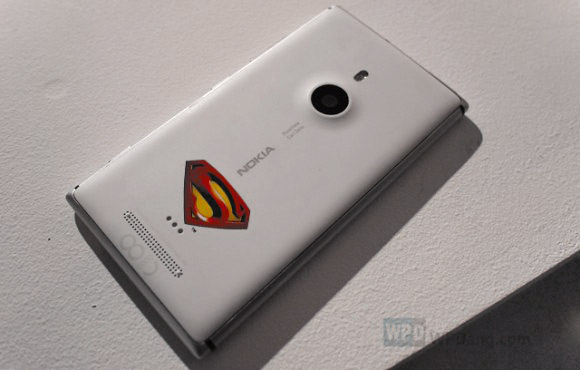 LUMIA925_SUPERMAN1