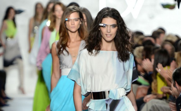 dvf-google-glass-585x360