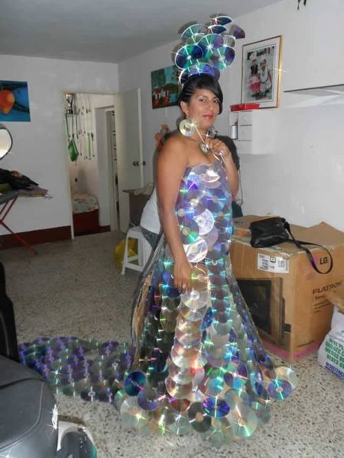cd-dvd-dress