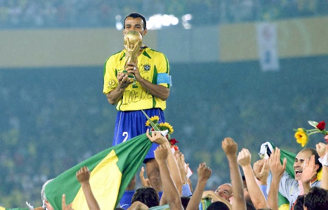 Cafu_2002