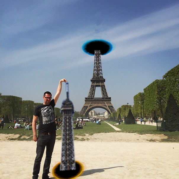 photoshop-eiffel-tower-tourist-photo-sid-frisjes-71