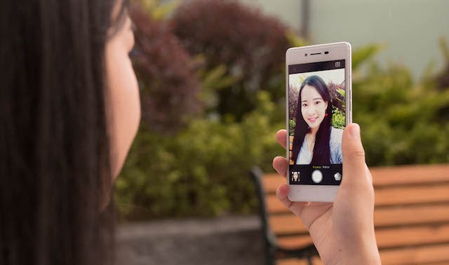Oppo R7 Lite 01