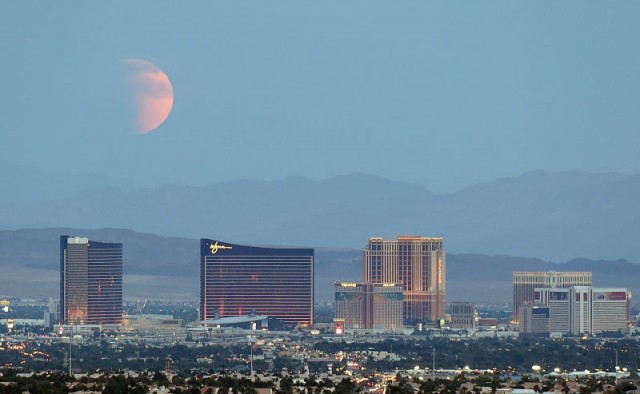 supermoon-eclipse-02