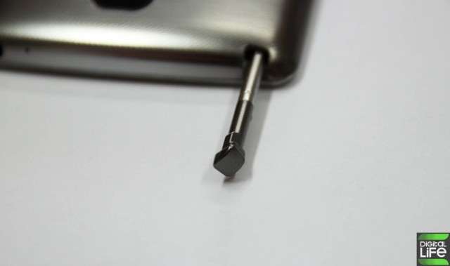LG G4 Stylus (2)