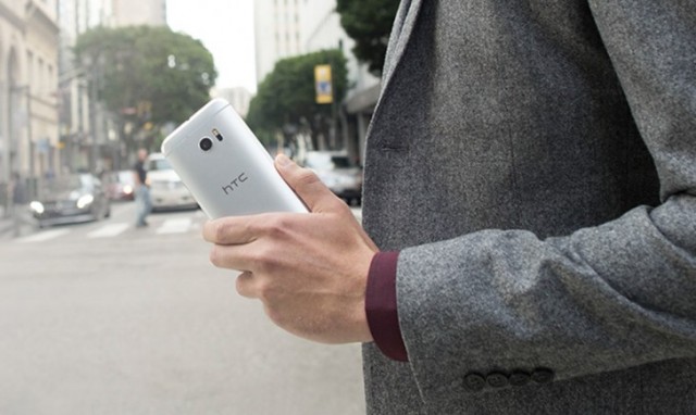 HTC 10 Lifestyle3