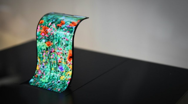 samsung-flexible-bloomberg
