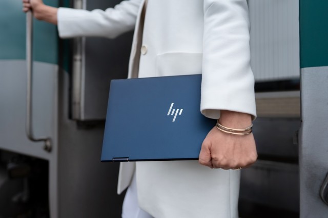 HP Elite Dragonfly06 (1)