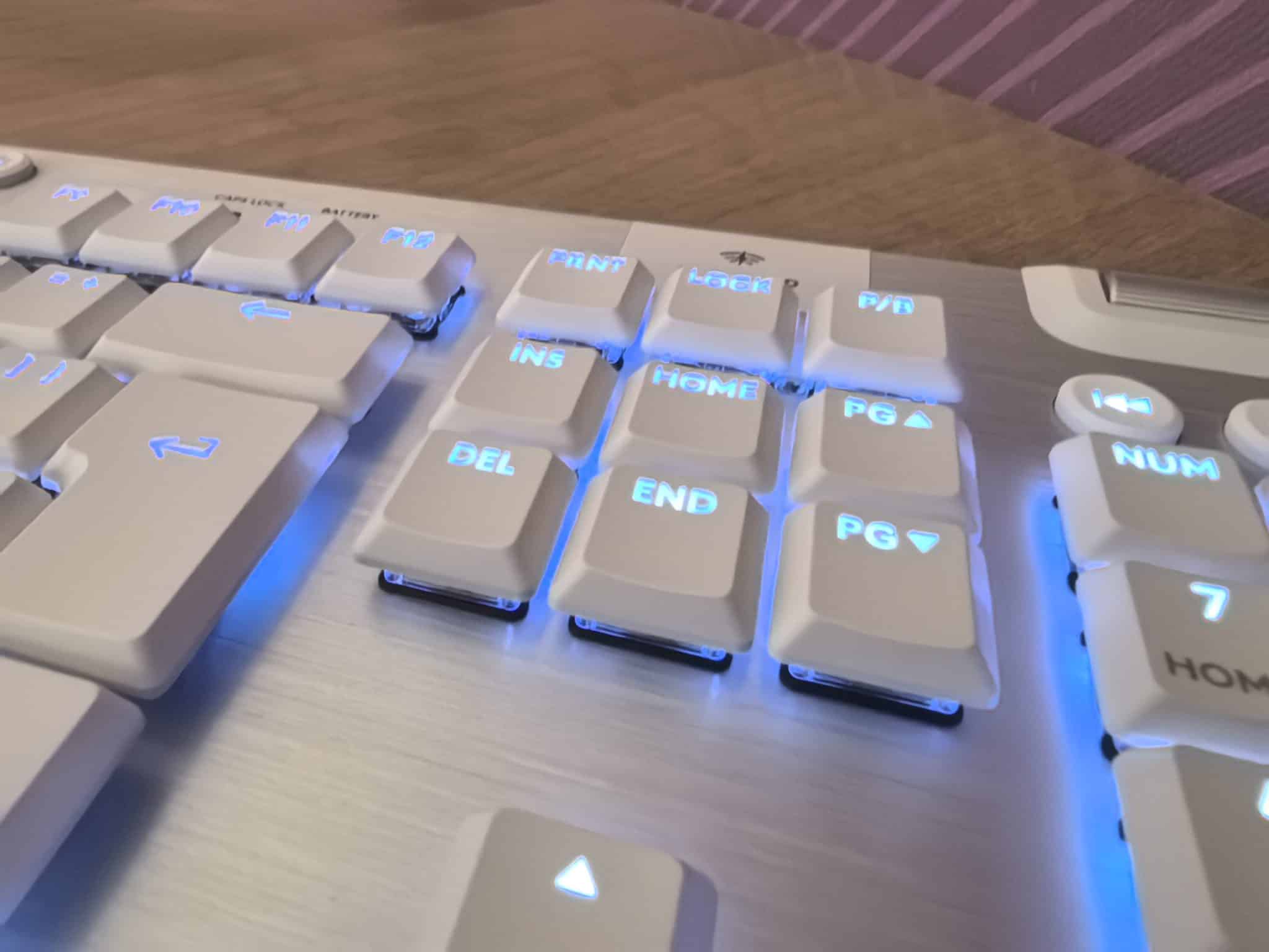 Logitech G915 X LIGHTSPEED