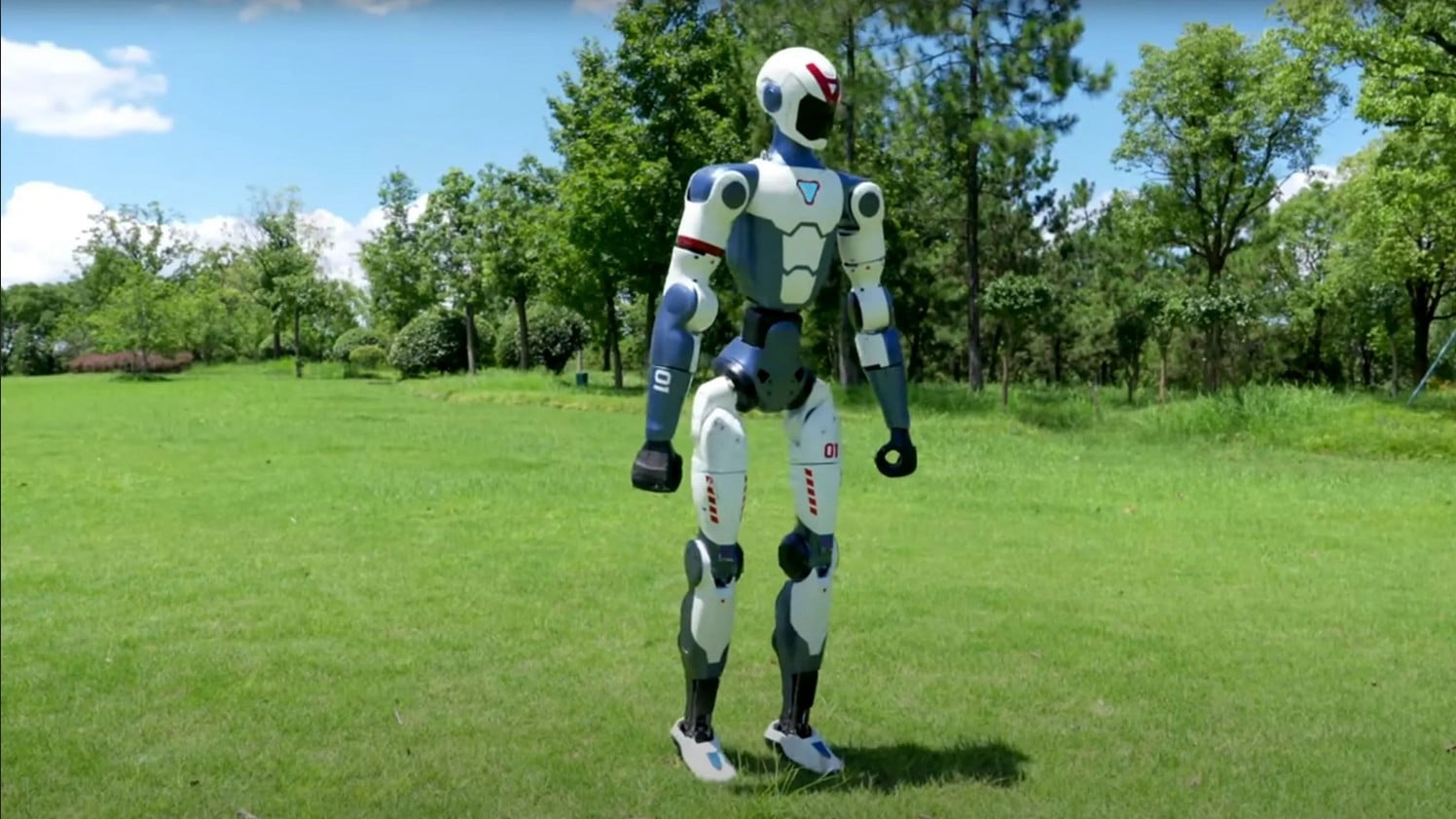 Unitree R1