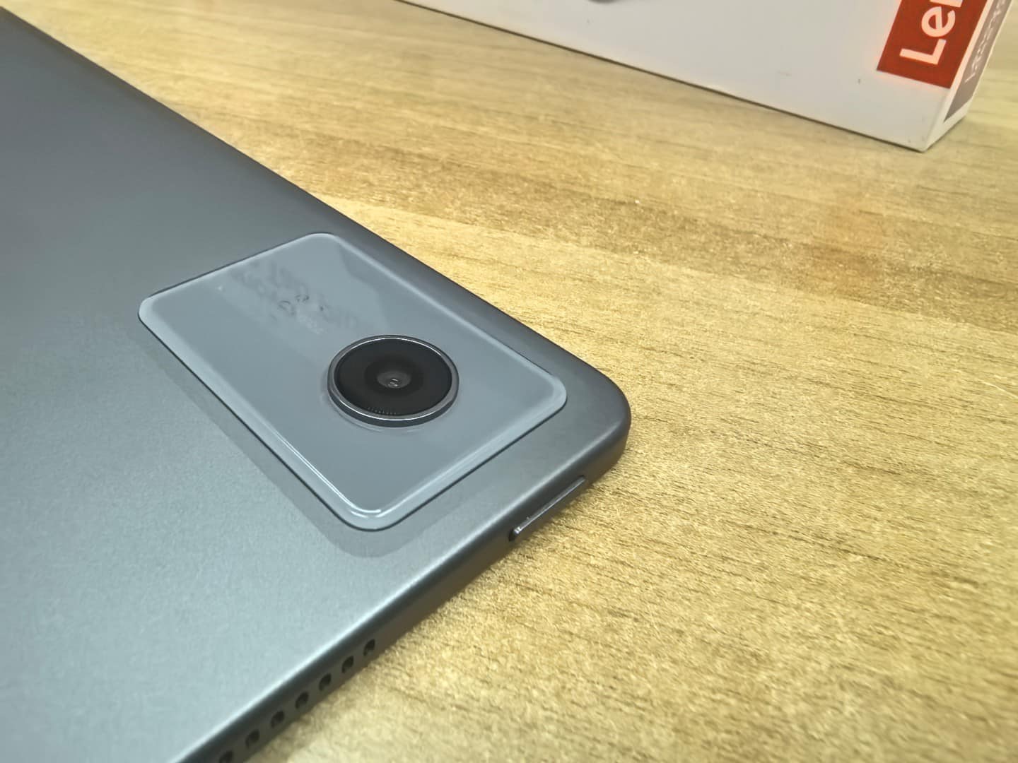 Lenovo Idea Tab Plus