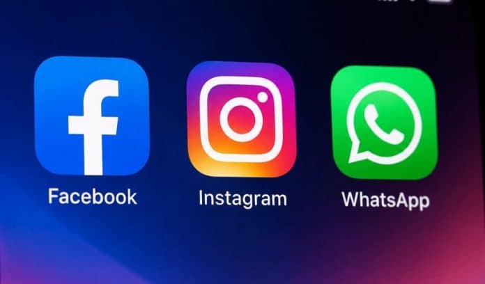 συνδρομή σε Facebook Instagram