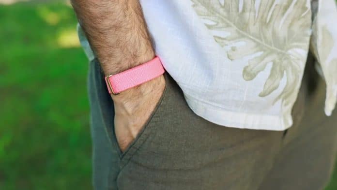 Apple watch screenless Whoop style band for iPhone users